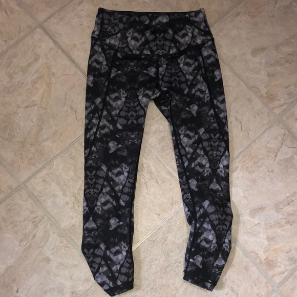 CALIA by Carrie Underwood 
leggings size XS - Picture 1 of 4
